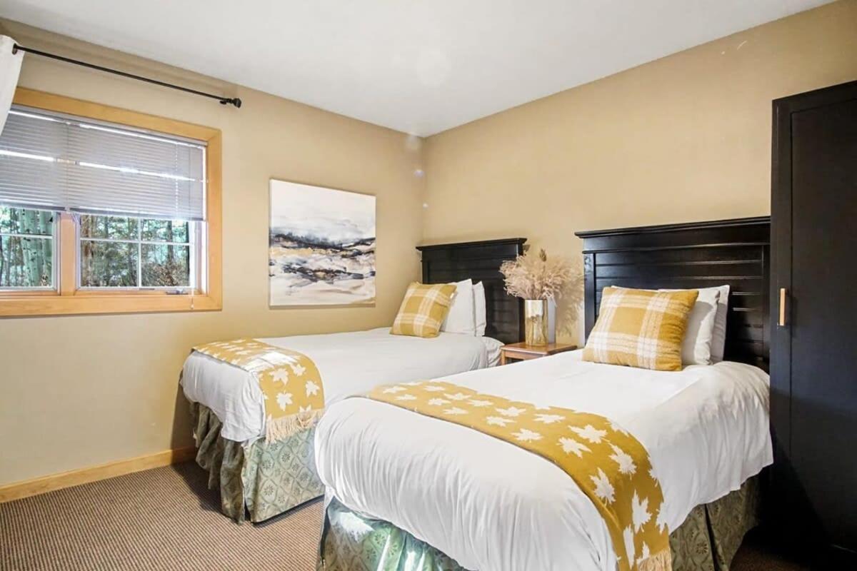 9 Bdr Close To Main Street With Secluded Hot Tub Брекенридж Экстерьер фото