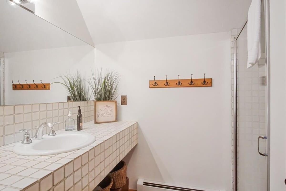 9 Bdr Close To Main Street With Secluded Hot Tub Брекенридж Экстерьер фото
